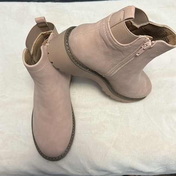 Ankle boot - Picture 3 of 7